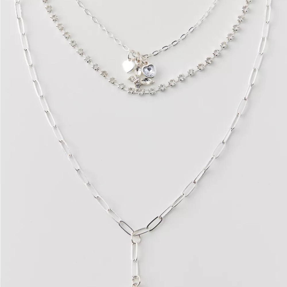 NWOT Rhinestone Butterfly Layered Necklace - Picture 3 of 8